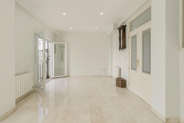 Adosado de 4 habitaciones en Armilla en venta con garaje - 340.000 € (Ref: 9916658)