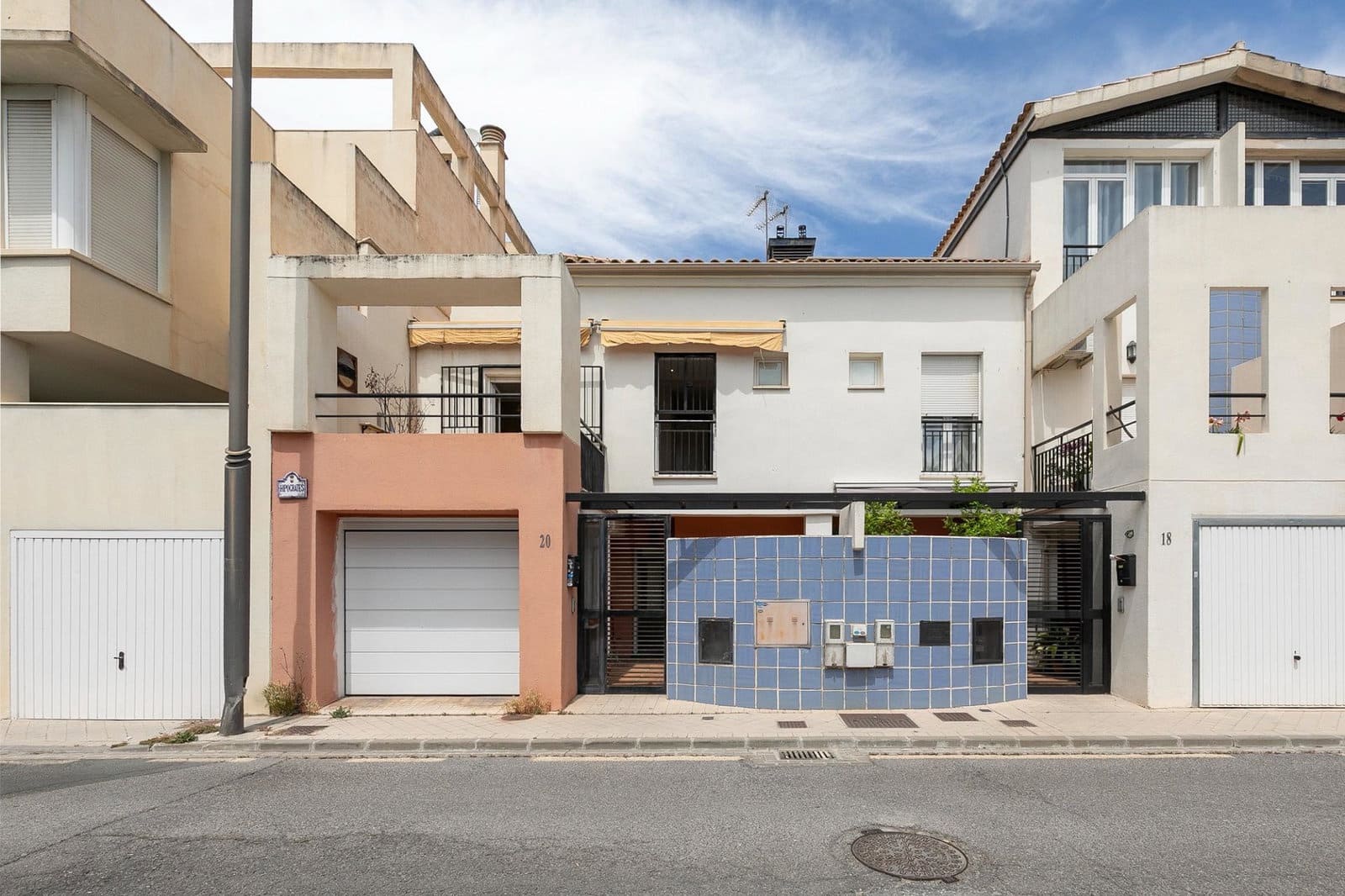 4 camera da letto Villetta a Schiera in vendita in Armilla con garage - 340.000 € (Rif: 9916658)