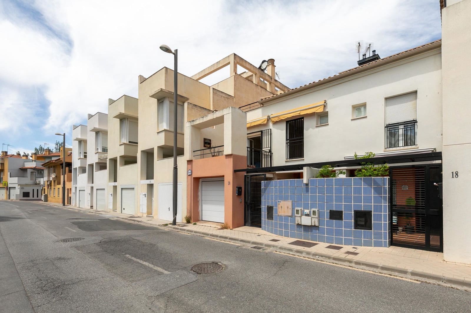 4 camera da letto Villetta a Schiera in vendita in Armilla con garage - 340.000 € (Rif: 9916658)
