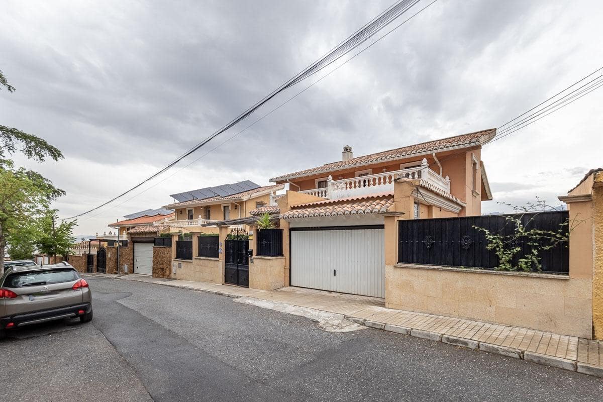 6 slaapkamer Villa te koop in Gojar met zwembad garage - € 390.000 (Ref: 9916665)