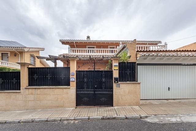 6 soverom Villa til salgs i Gójar med svømmebasseng garasje - € 390 000 (Ref: 9916665)