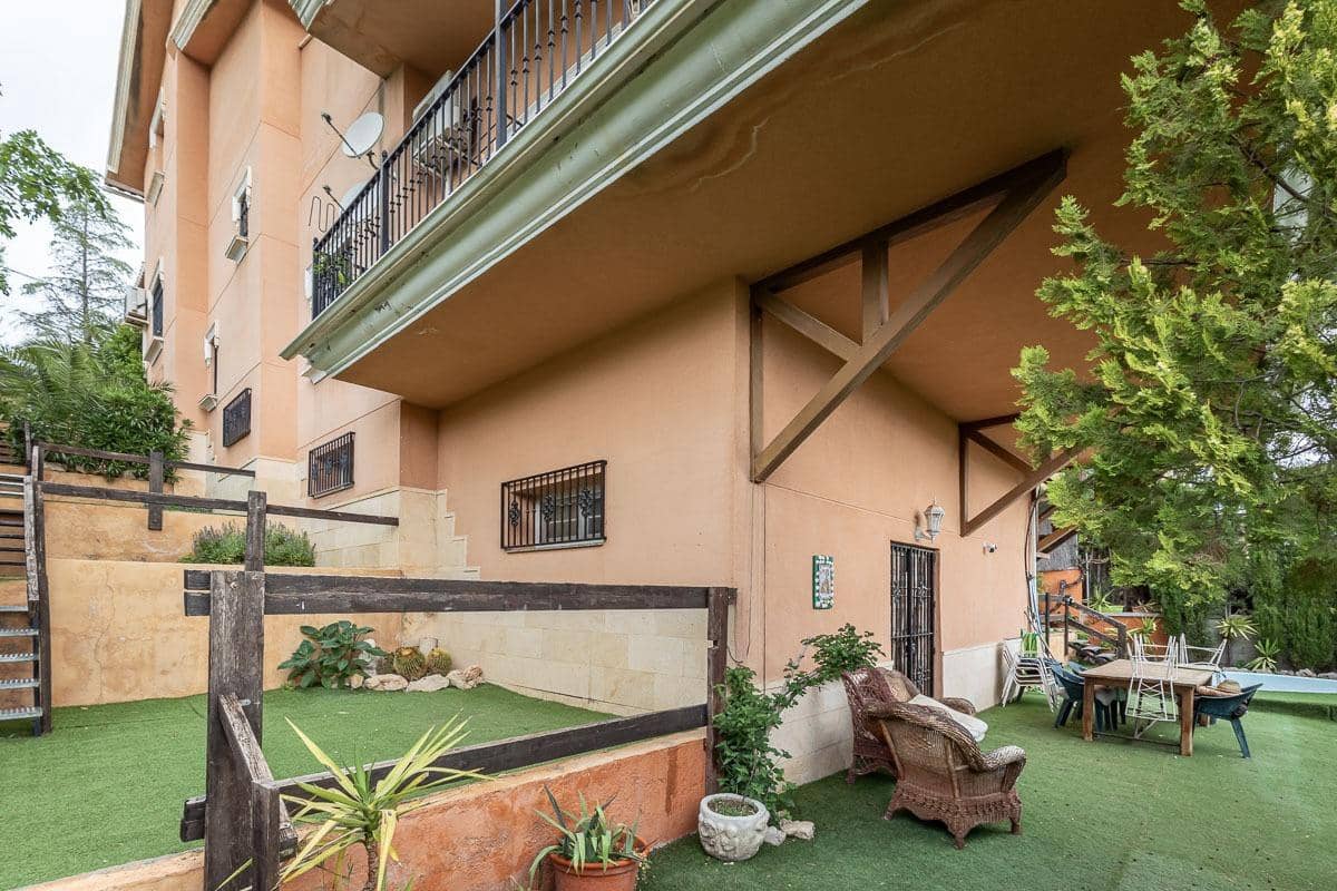 6 slaapkamer Villa te koop in Gojar met zwembad garage - € 390.000 (Ref: 9916665)