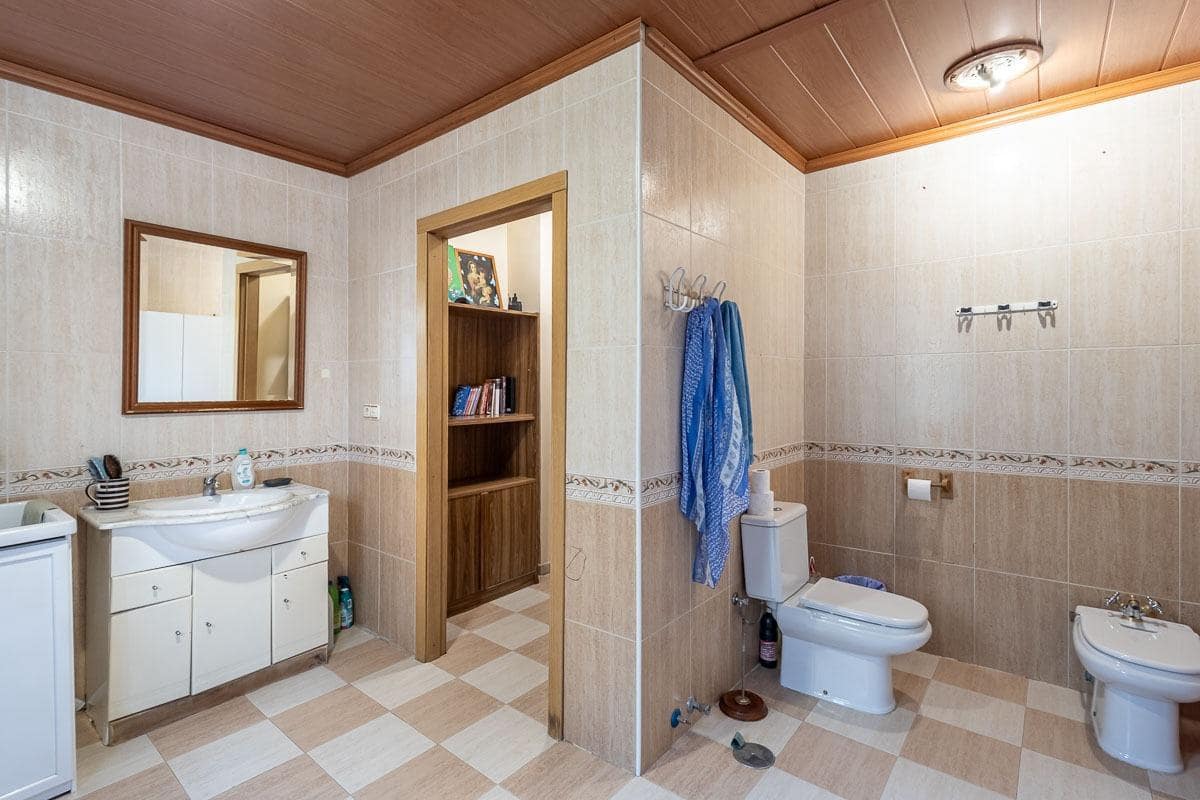 6 slaapkamer Villa te koop in Gojar met zwembad garage - € 390.000 (Ref: 9916665)