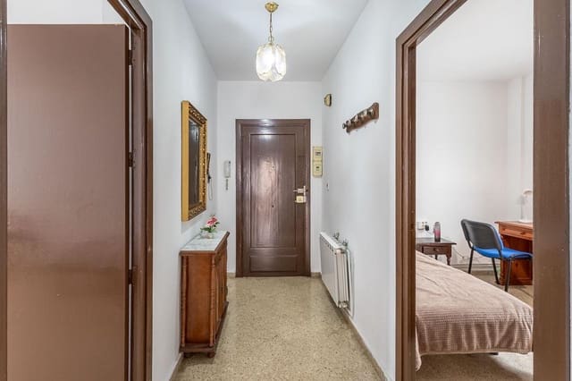 5 Zimmer Apartment zu verkaufen in Centro - Sagrario, Granada Stadt - 315.000 € (Ref: 9916667)
