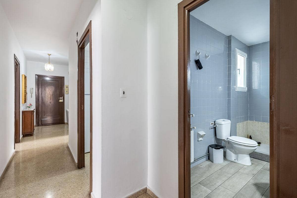 5 slaapkamer Appartement te koop in Granada stad - € 315.000 (Ref: 9916667)