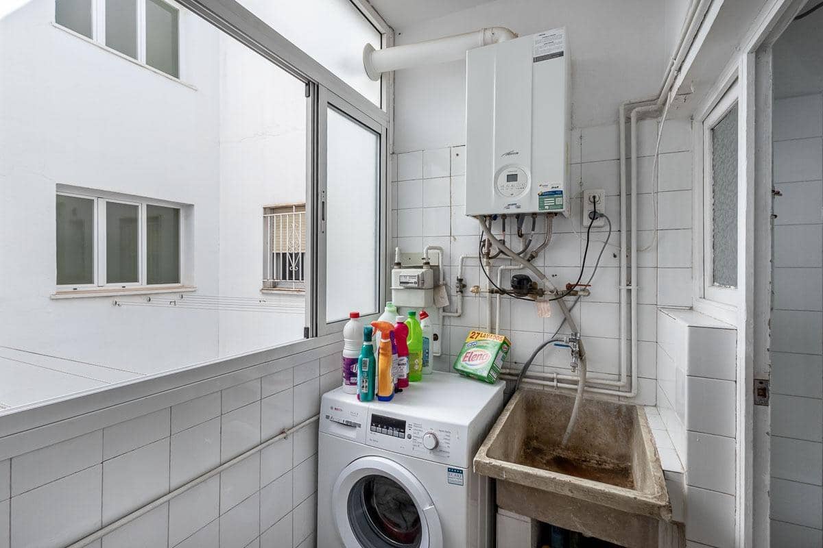 5 slaapkamer Appartement te koop in Granada stad - € 315.000 (Ref: 9916667)
