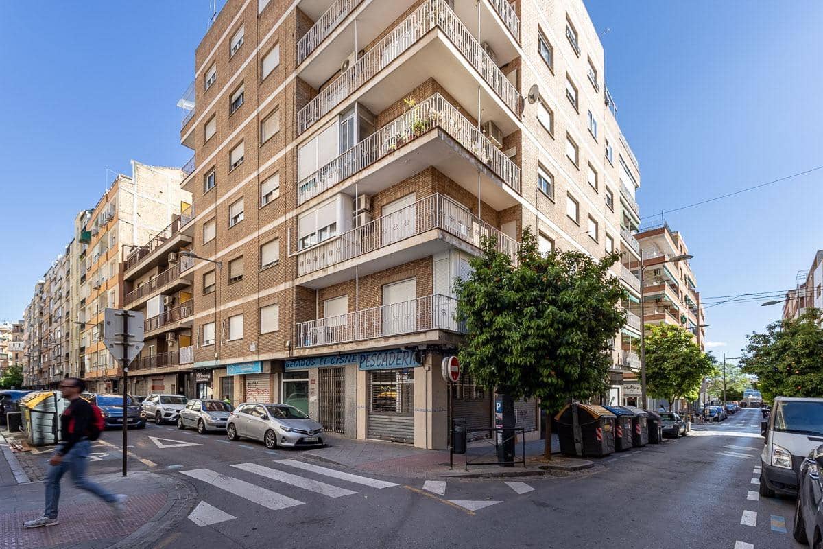 5 slaapkamer Appartement te koop in Granada stad - € 315.000 (Ref: 9916667)