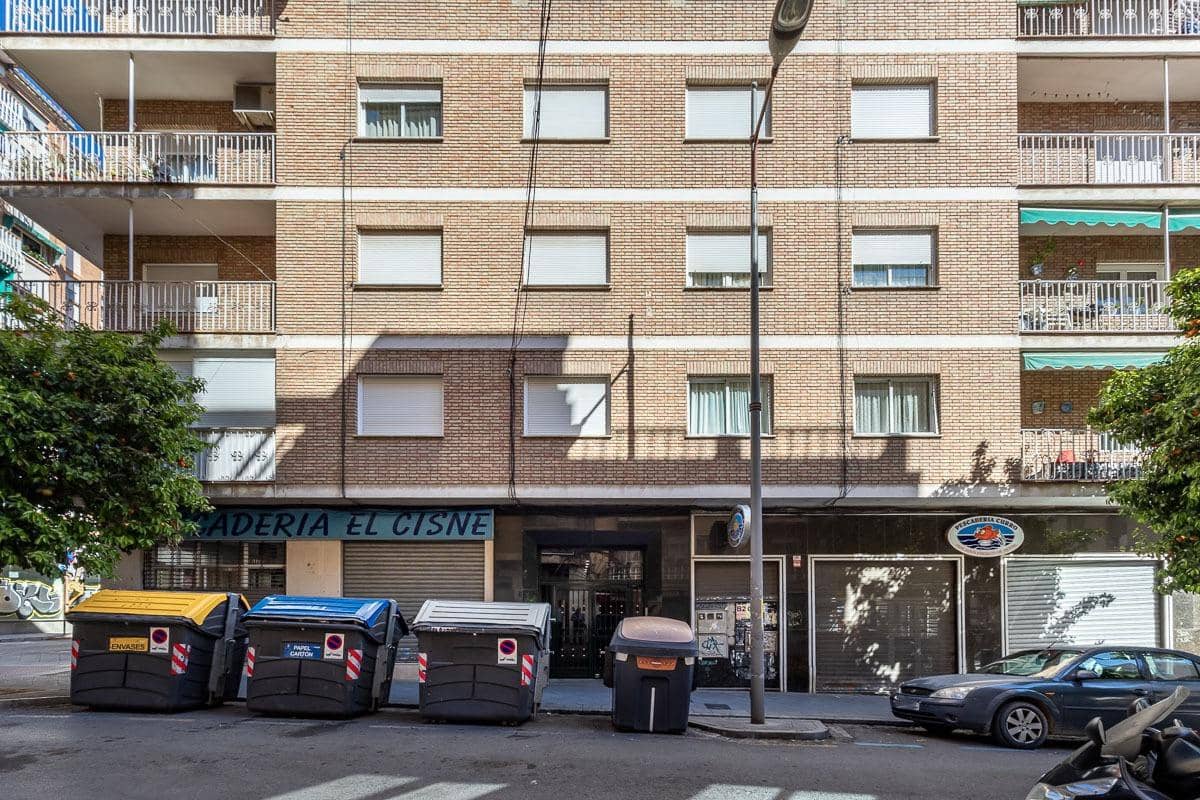 5 slaapkamer Appartement te koop in Granada stad - € 315.000 (Ref: 9916667)