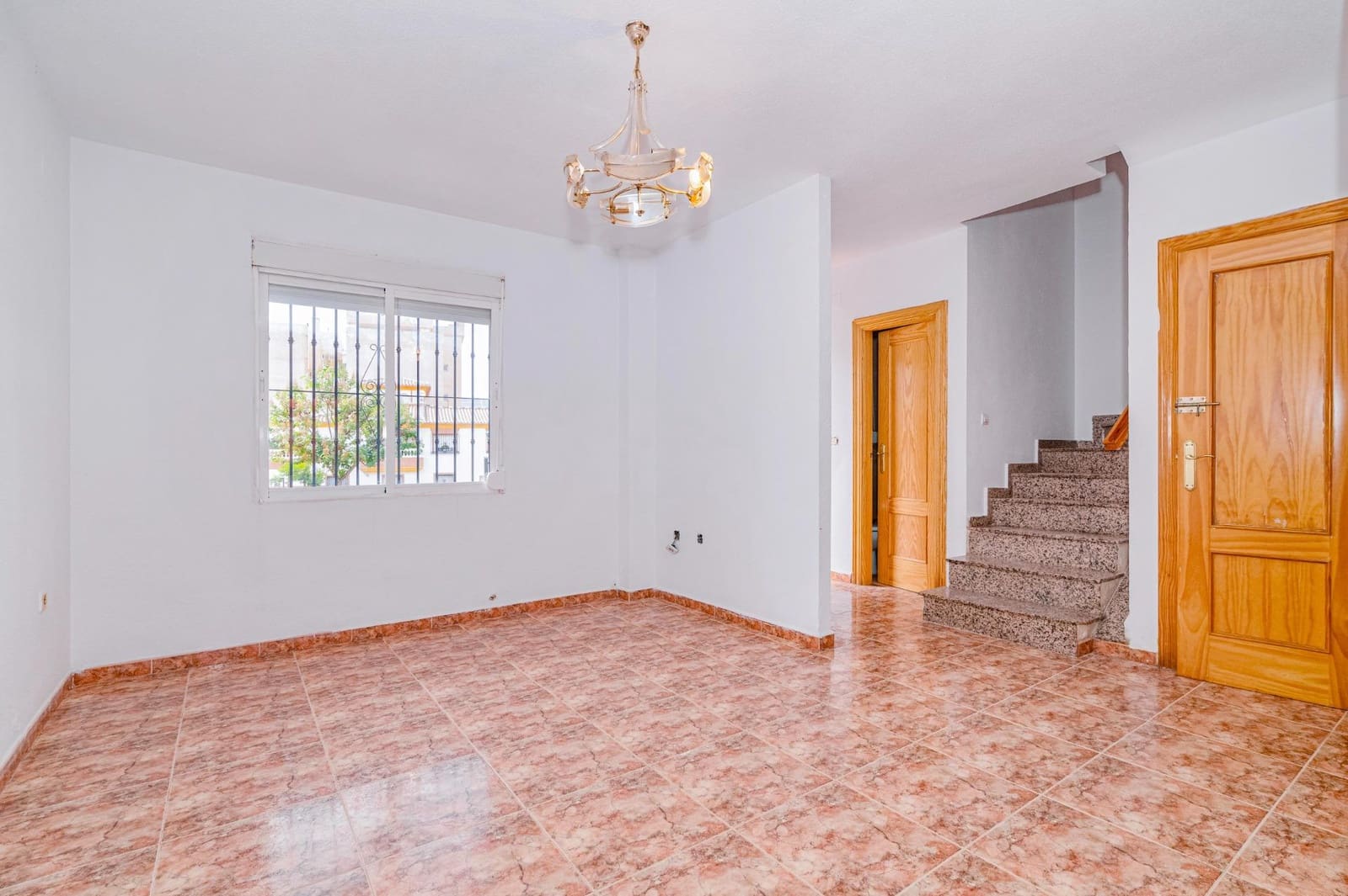 3 sypialnia Dom szeregowy na sprzedaż w Las Gabias z garażem - 205 000 € (Ref: 9916669)