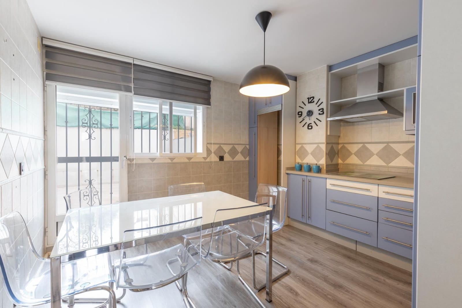 3 bedroom Terraced Villa for sale in Guevejar with garage - € 220,000 (Ref: 9916672)