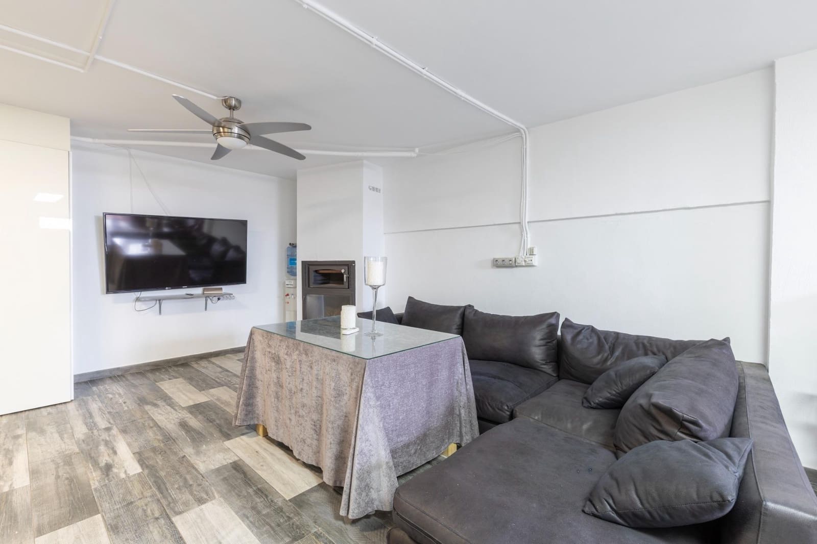 3 bedroom Terraced Villa for sale in Guevejar with garage - € 220,000 (Ref: 9916672)