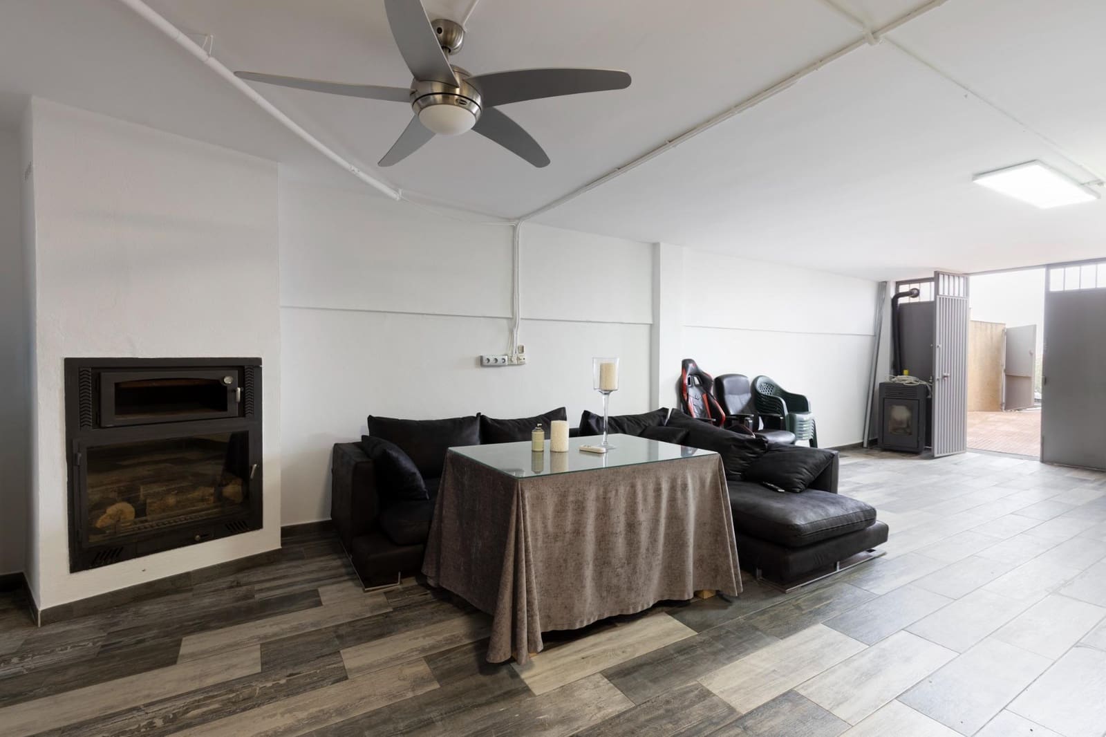 3 bedroom Terraced Villa for sale in Guevejar with garage - € 220,000 (Ref: 9916672)