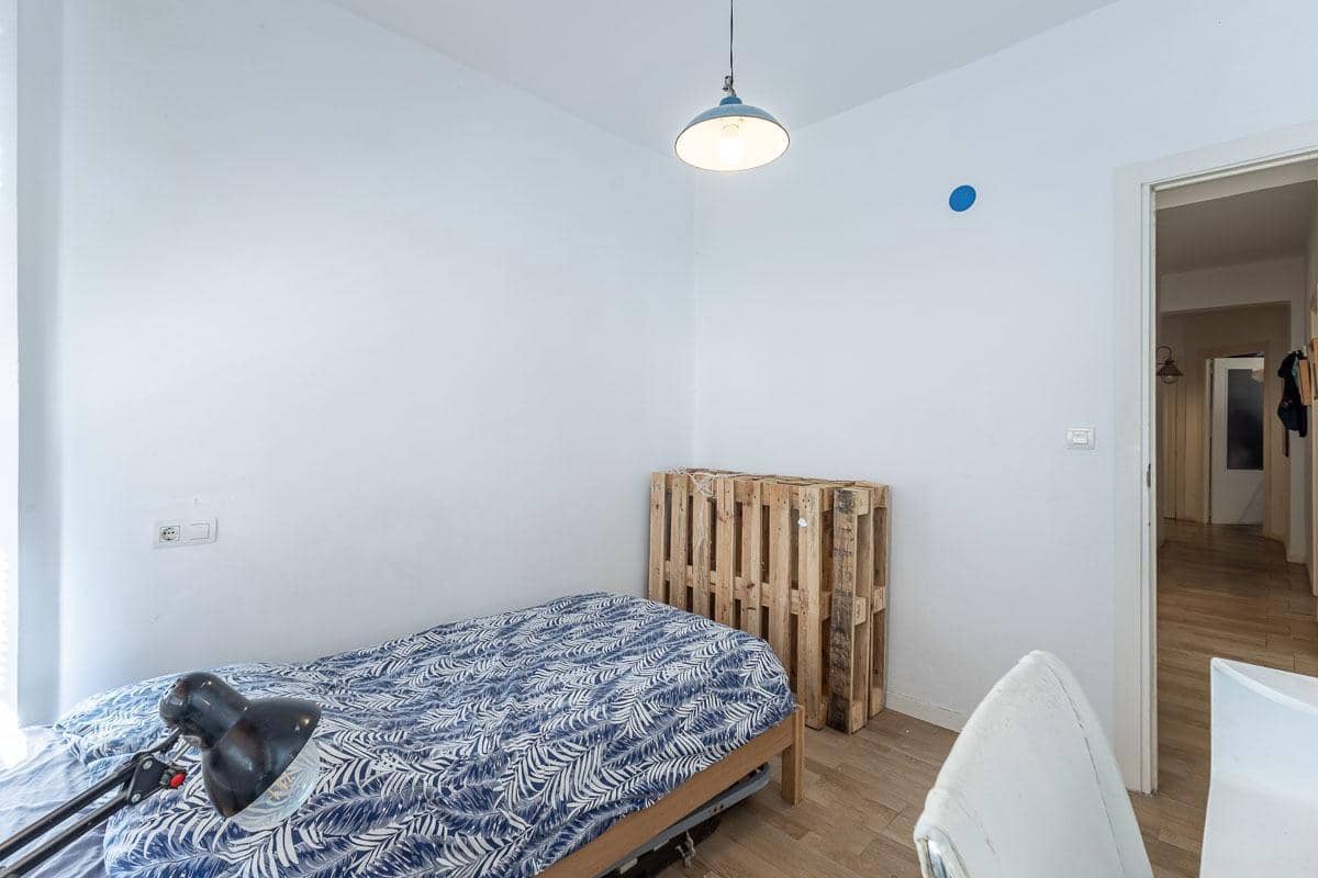 3 bedroom Apartment for sale in Granada city - € 289,000 (Ref: 9917843)