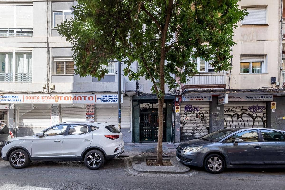 3 bedroom Apartment for sale in Granada city - € 289,000 (Ref: 9917843)