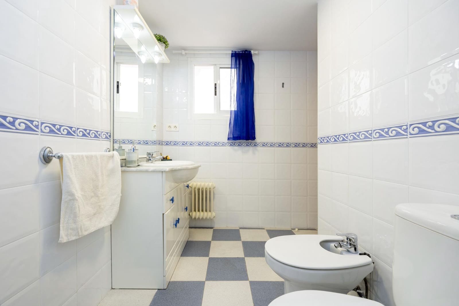3 Zimmer Apartment zu verkaufen in Granada Stadt - 290.000 € (Ref: 9921943)