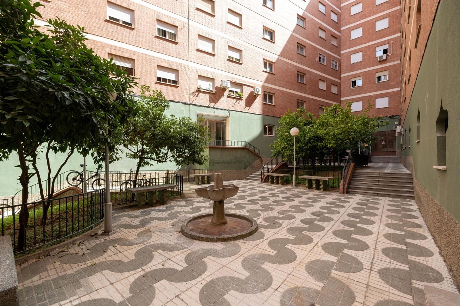 3 Zimmer Apartment zu verkaufen in Granada Stadt - 290.000 € (Ref: 9921943)