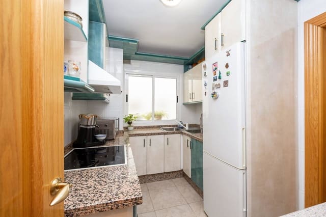 3 Zimmer Apartment zu verkaufen in Centro - Sagrario, Granada Stadt - 259.000 € (Ref: 9921943)