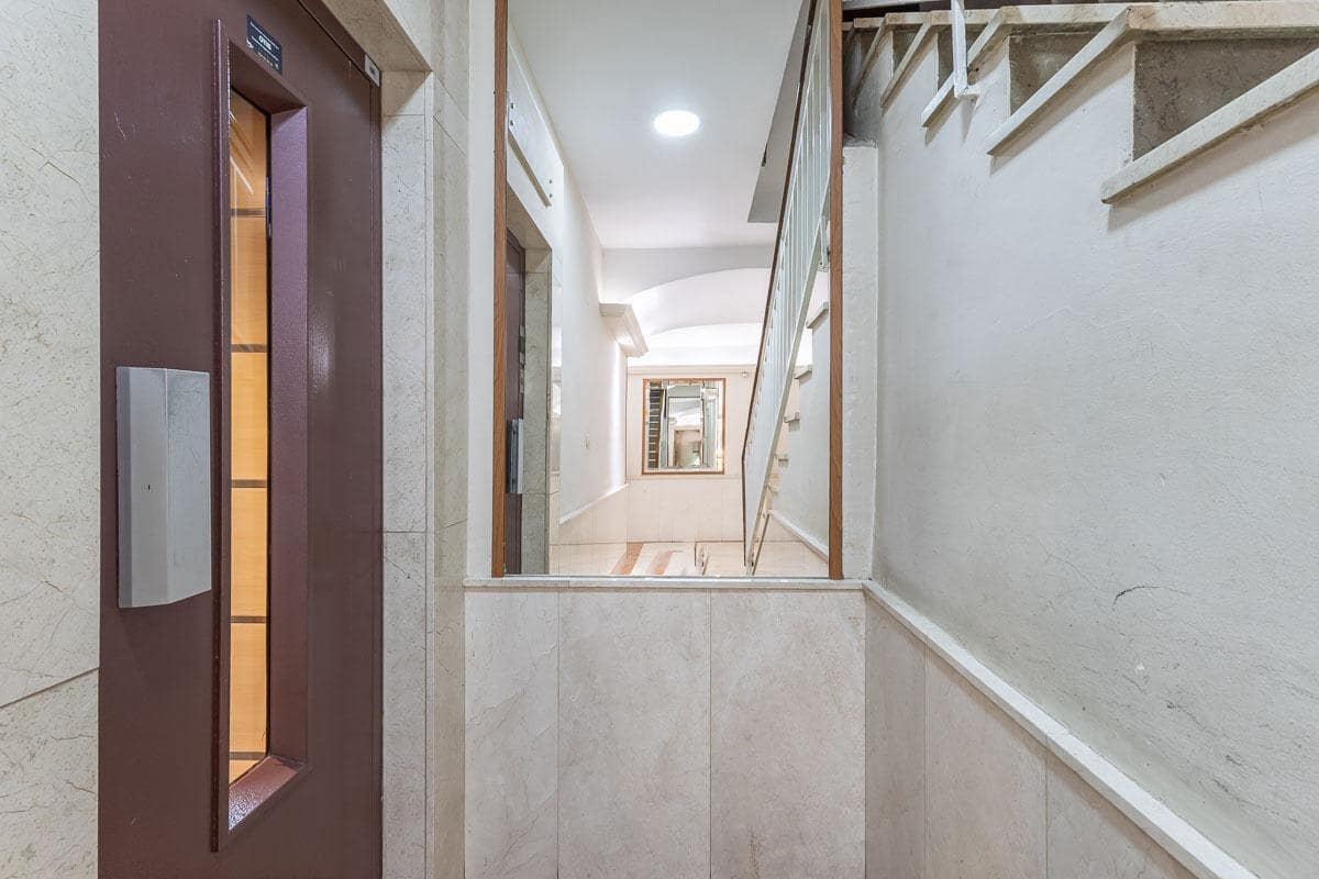 3 soveværelse Lejlighed til salg i Granada by - € 325.000 (Ref: 9921945)
