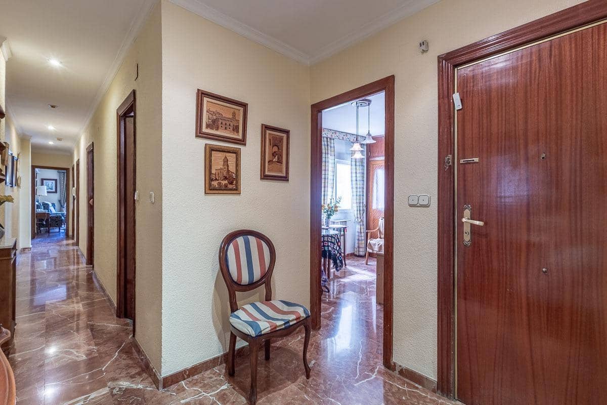 3 soveværelse Lejlighed til salg i Granada by - € 325.000 (Ref: 9921945)