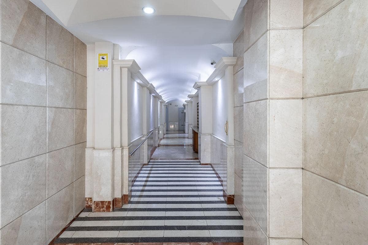 3 soveværelse Lejlighed til salg i Granada by - € 325.000 (Ref: 9921945)