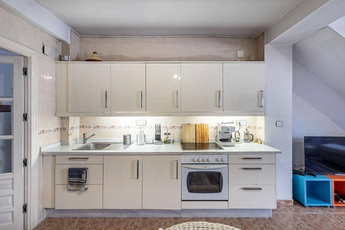 3 bedroom Villa for sale in Montefrio - € 49,000 (Ref: 9921946)