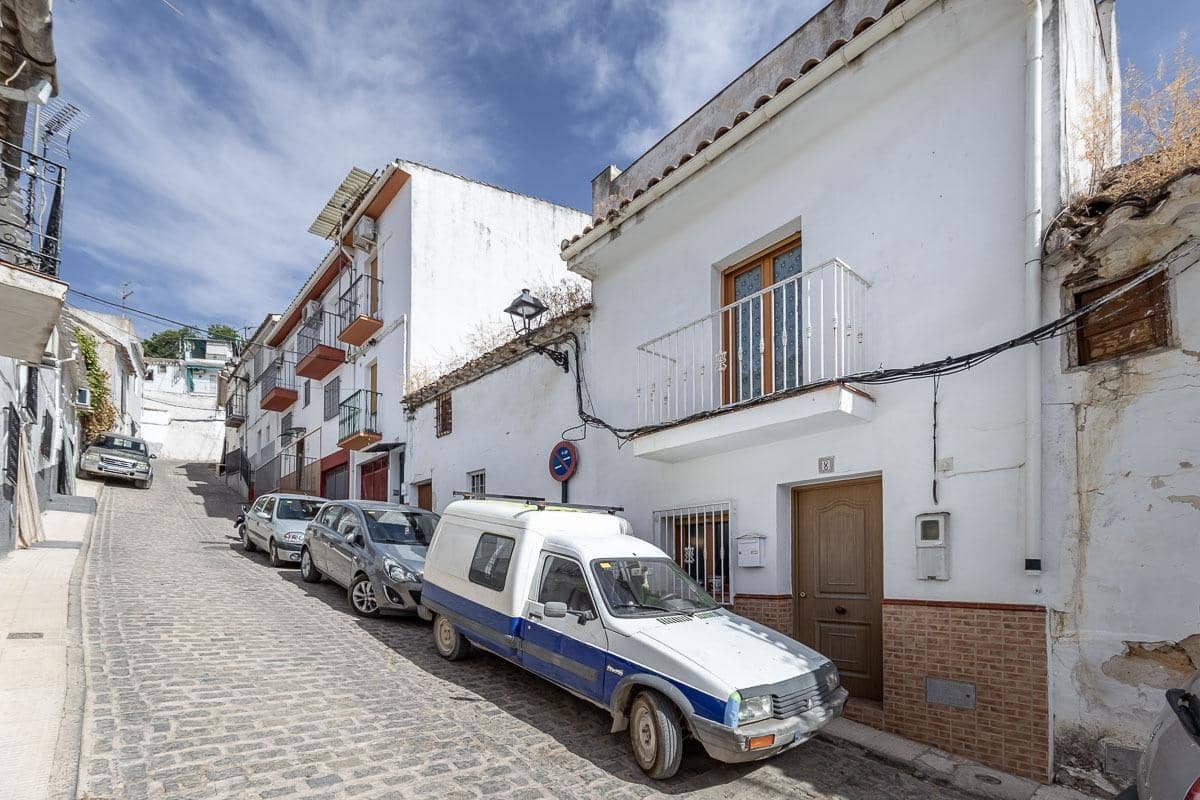 3 bedroom Villa for sale in Montefrio - € 49,000 (Ref: 9921946)
