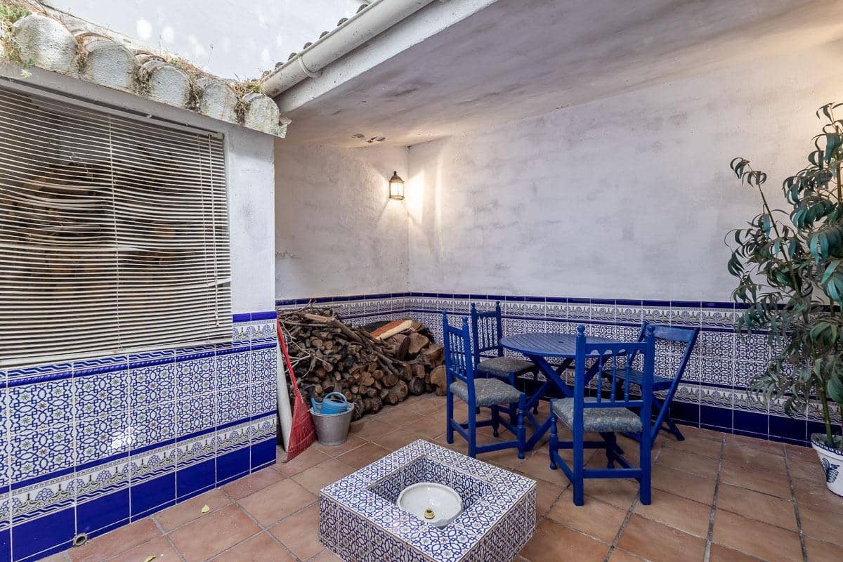 3 bedroom Villa for sale in Montefrio - € 49,000 (Ref: 9921946)