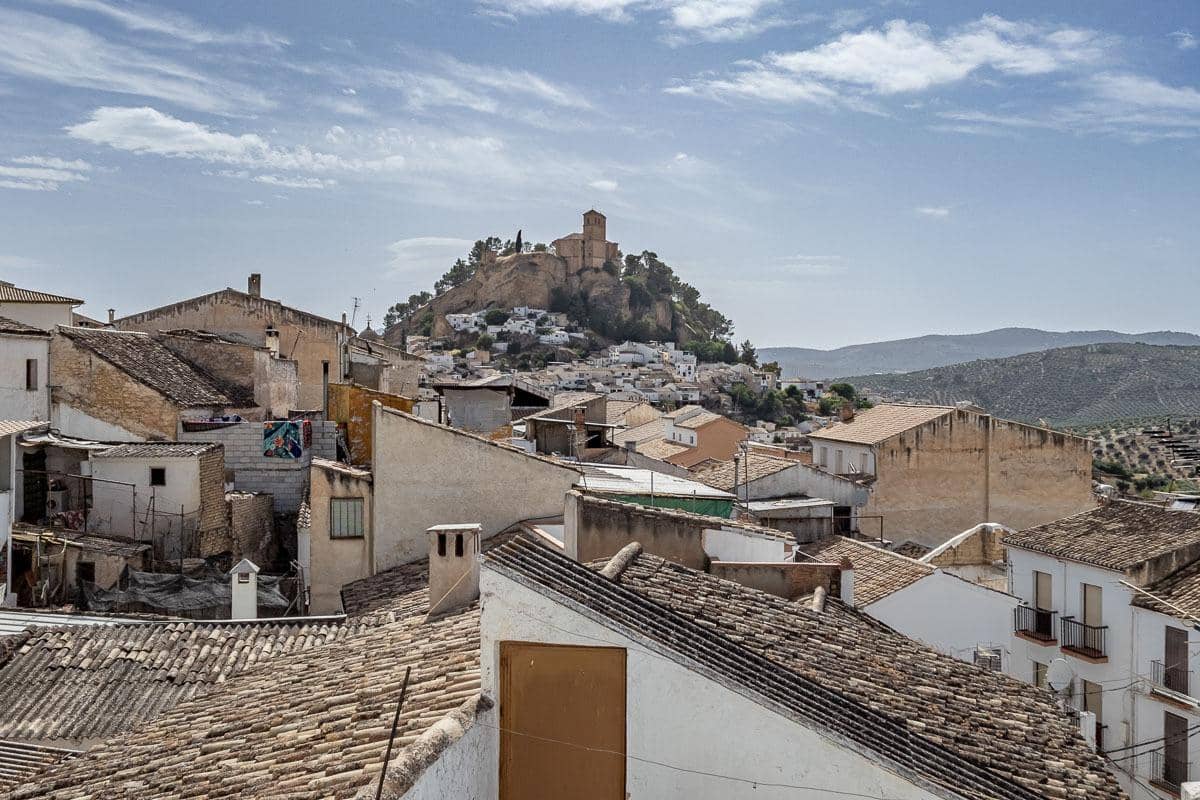 3 bedroom Villa for sale in Montefrio - € 49,000 (Ref: 9921946)
