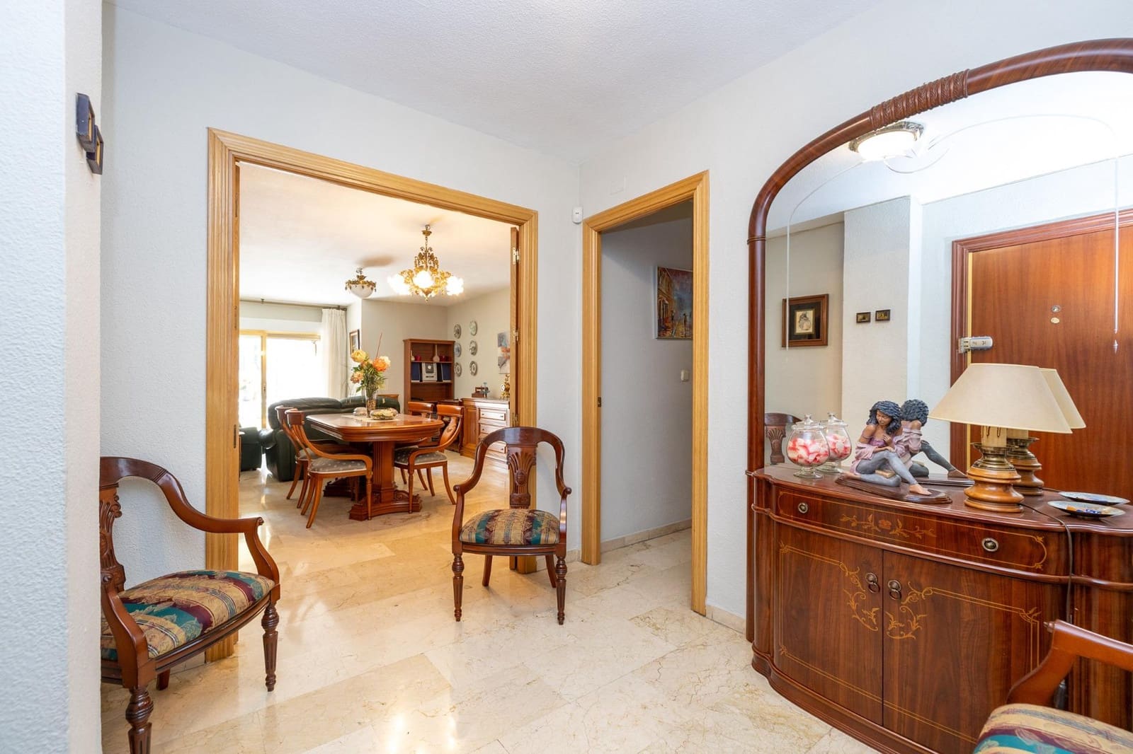 4 soveværelse Lejlighed til salg i Granada by med garage - € 399.000 (Ref: 9921948)
