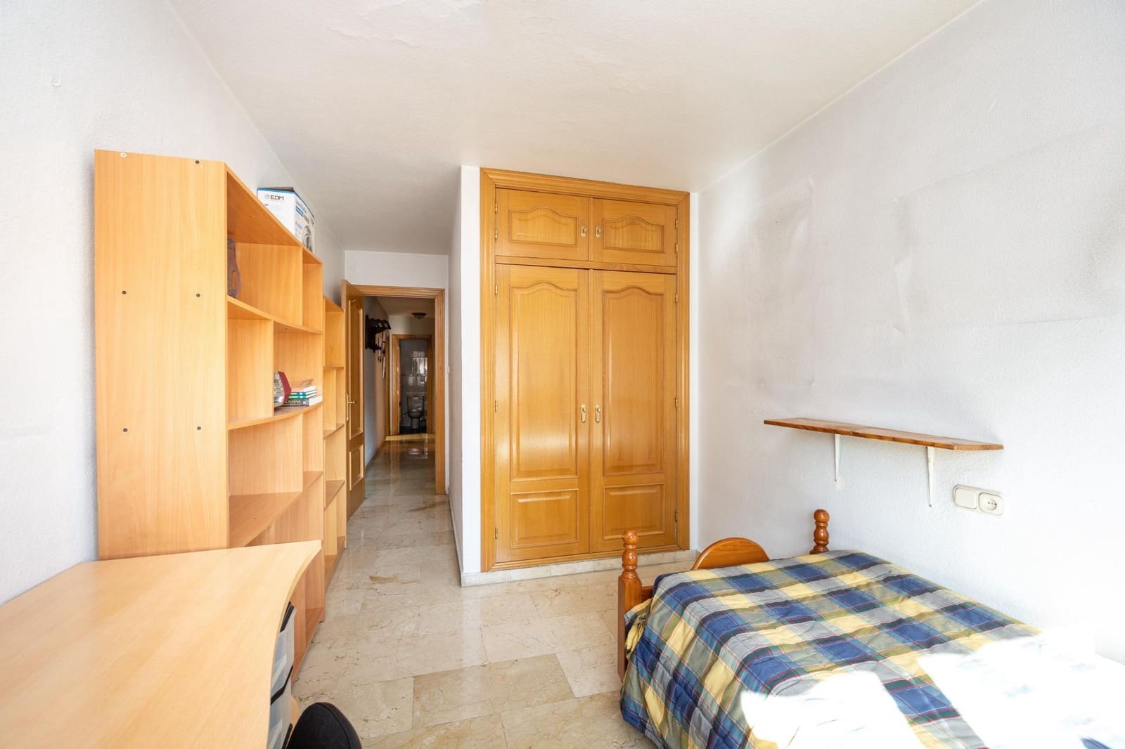4 soveværelse Lejlighed til salg i Granada by med garage - € 399.000 (Ref: 9921948)