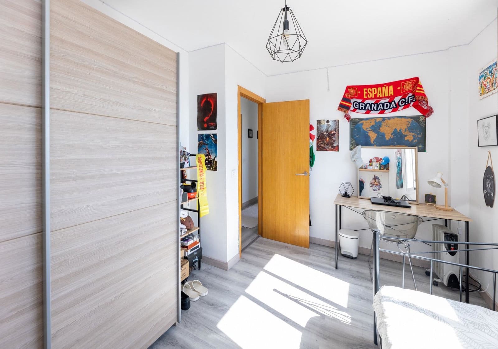 4 bedroom Villa for sale in Nivar with garage - € 320,000 (Ref: 9924311)