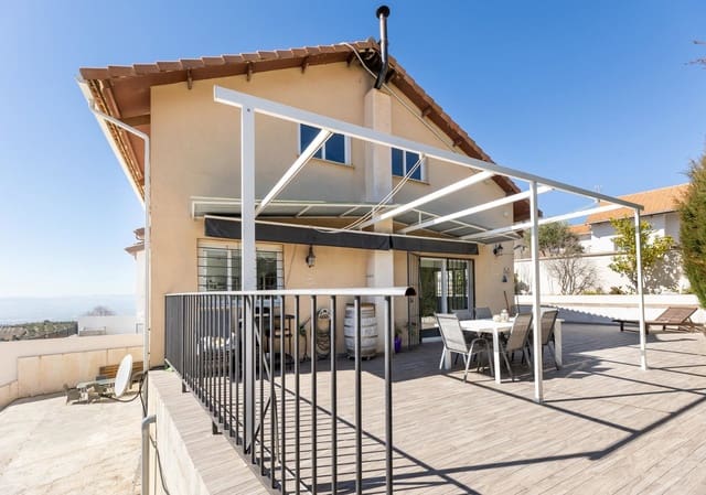 4 bedroom Villa for sale in Nívar with garage - € 320,000 (Ref: 9924311)