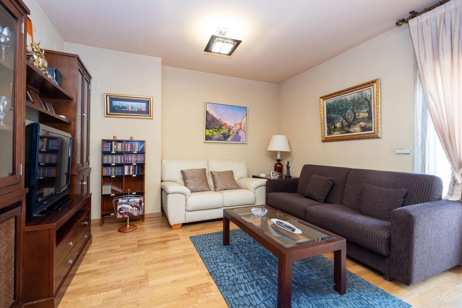 2 bedroom Penthouse for sale in Granada city with pool garage - € 355,000 (Ref: 9927066)
