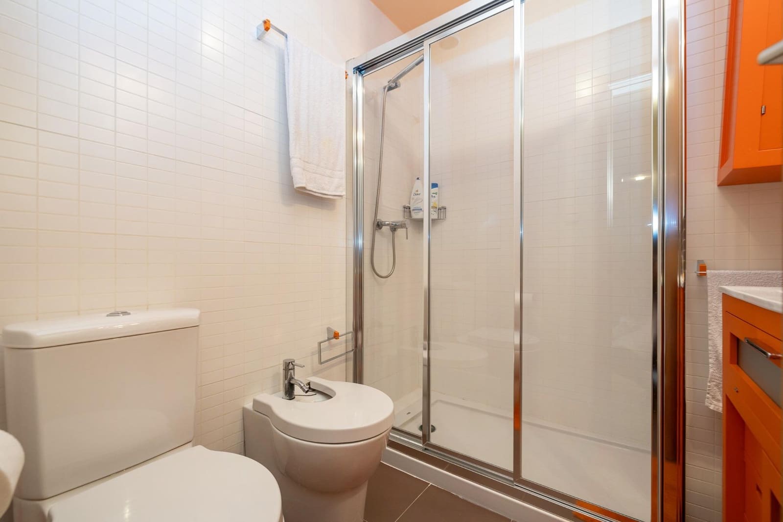 2 bedroom Penthouse for sale in Granada city with pool garage - € 355,000 (Ref: 9927066)