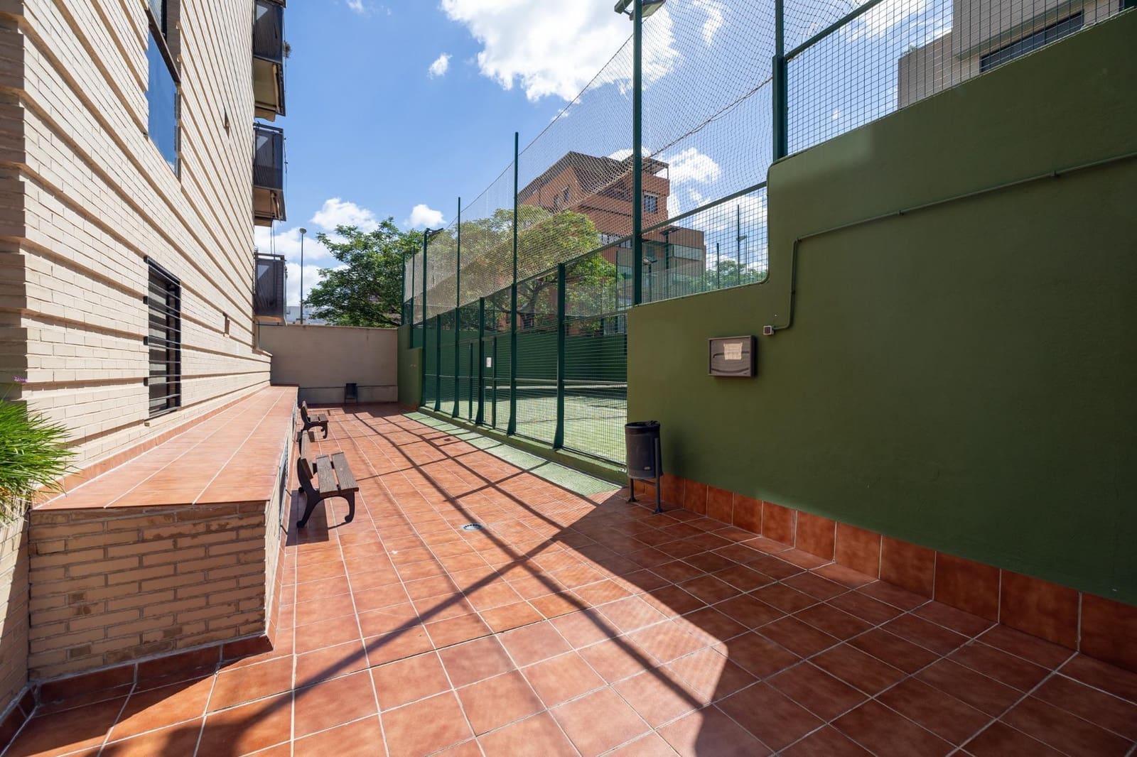 2 bedroom Penthouse for sale in Granada city with pool garage - € 355,000 (Ref: 9927066)