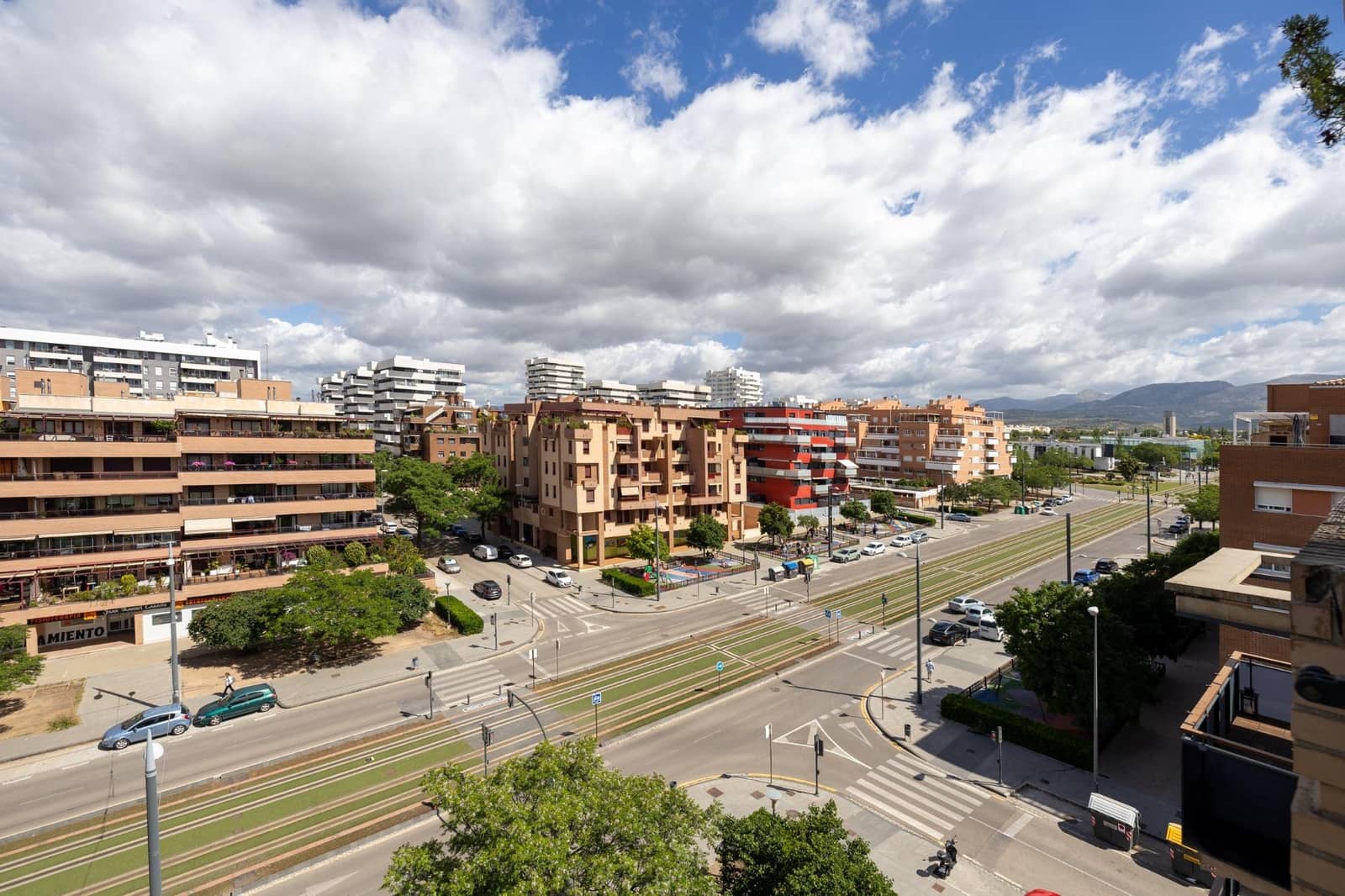 2 bedroom Penthouse for sale in Granada city with pool garage - € 355,000 (Ref: 9927066)