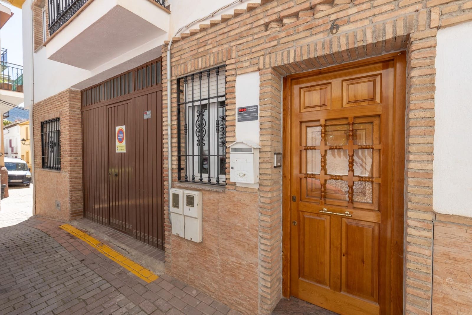 4 bedroom Villa for sale in Dilar with garage - € 194,990 (Ref: 9928930)