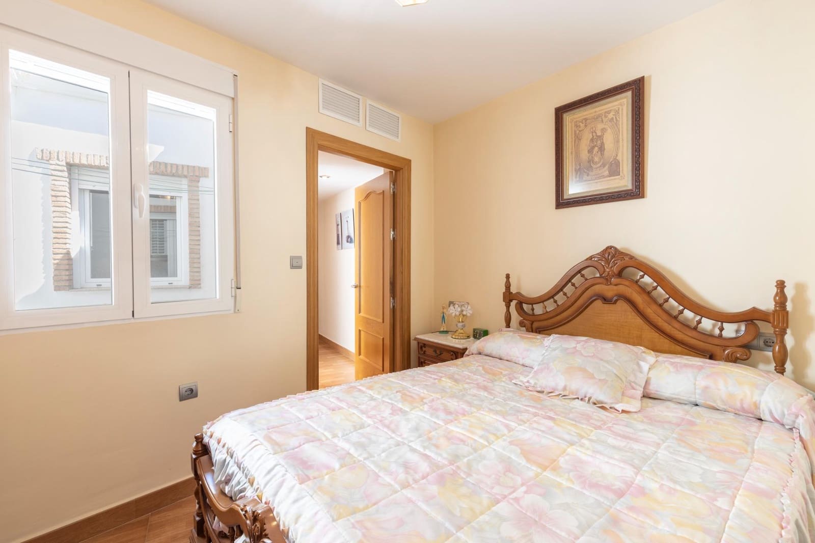 4 bedroom Villa for sale in Dilar with garage - € 194,990 (Ref: 9928930)