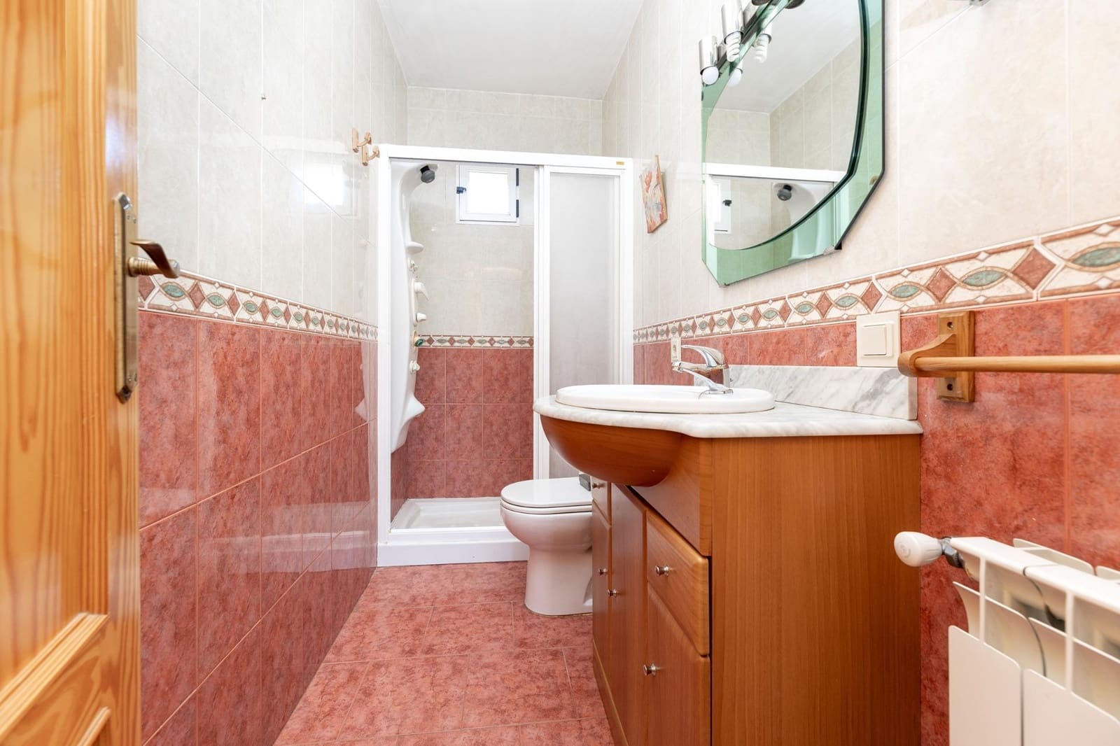 5 bedroom Villa for sale in Cogollos Vega with pool garage - € 215,000 (Ref: 9928931)