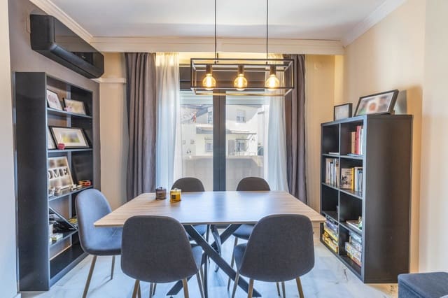 Apartamento de 3 habitaciones en Gójar en venta con piscina - 185.000 € (Ref: 9931291)