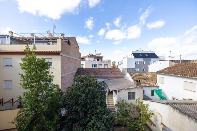 5 soverom Villa til salgs i La Zubia med svømmebasseng garasje - € 199 000 (Ref: 9935995)