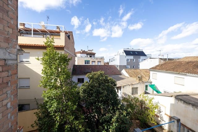 5 soverom Villa til salgs i La Zubia med svømmebasseng garasje - € 199 000 (Ref: 9935995)