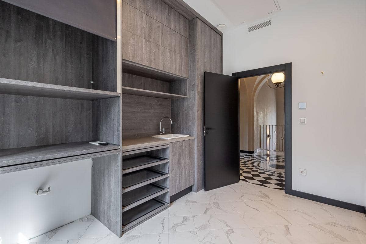 Chalet de 5 habitaciones en Granada ciudad en venta con garaje - 1.357.000 € (Ref: 9937642)