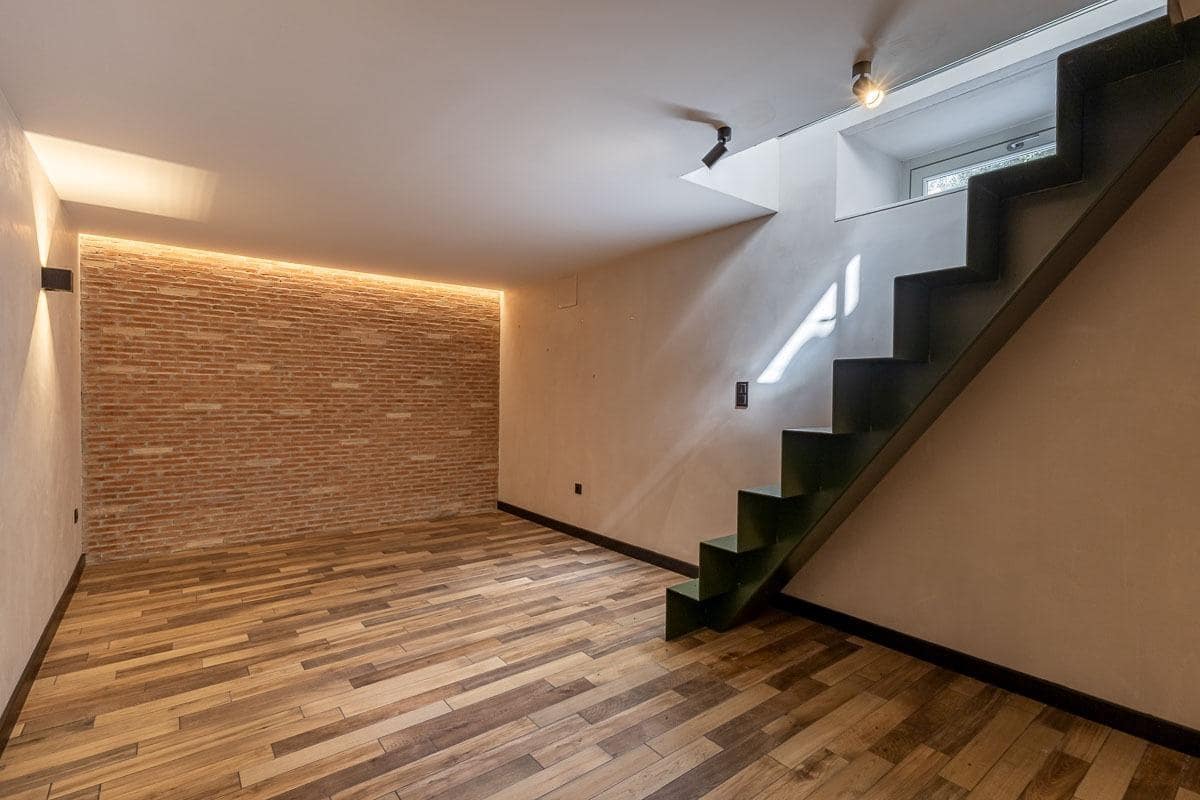 Chalet de 5 habitaciones en Granada ciudad en venta con garaje - 1.357.000 € (Ref: 9937642)