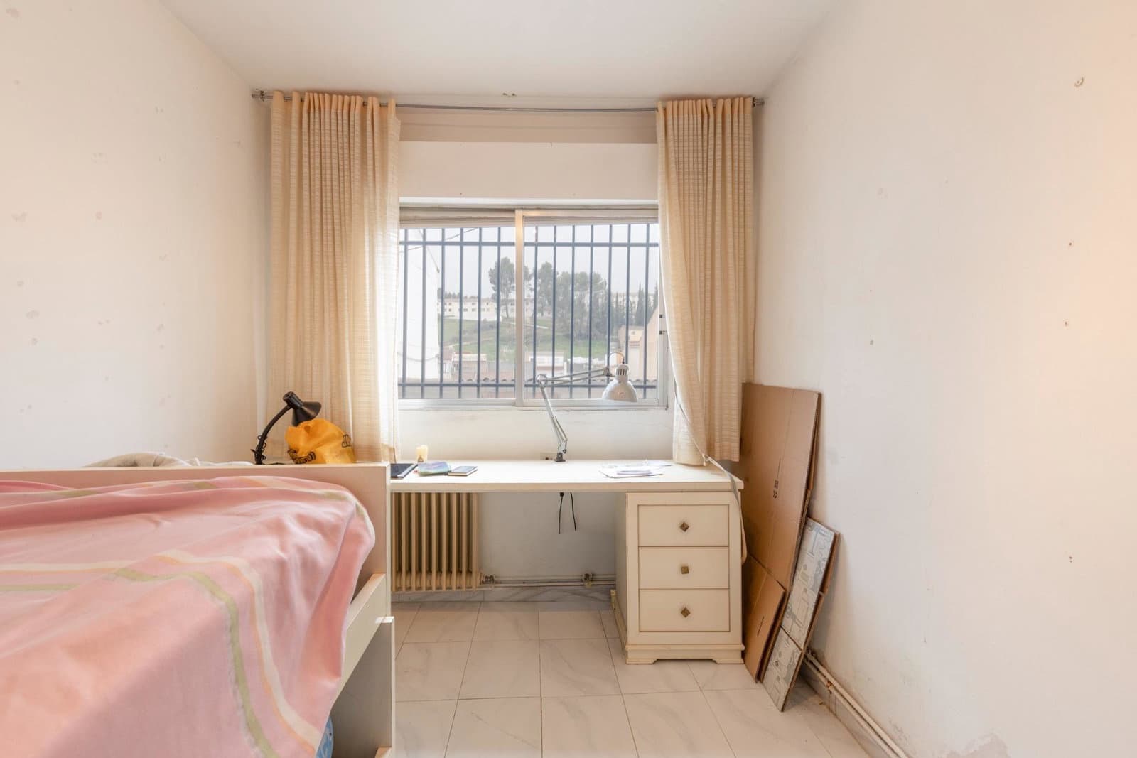4 soverom Villa til salgs i Iznalloz med garasje - € 90 000 (Ref: 9942032)