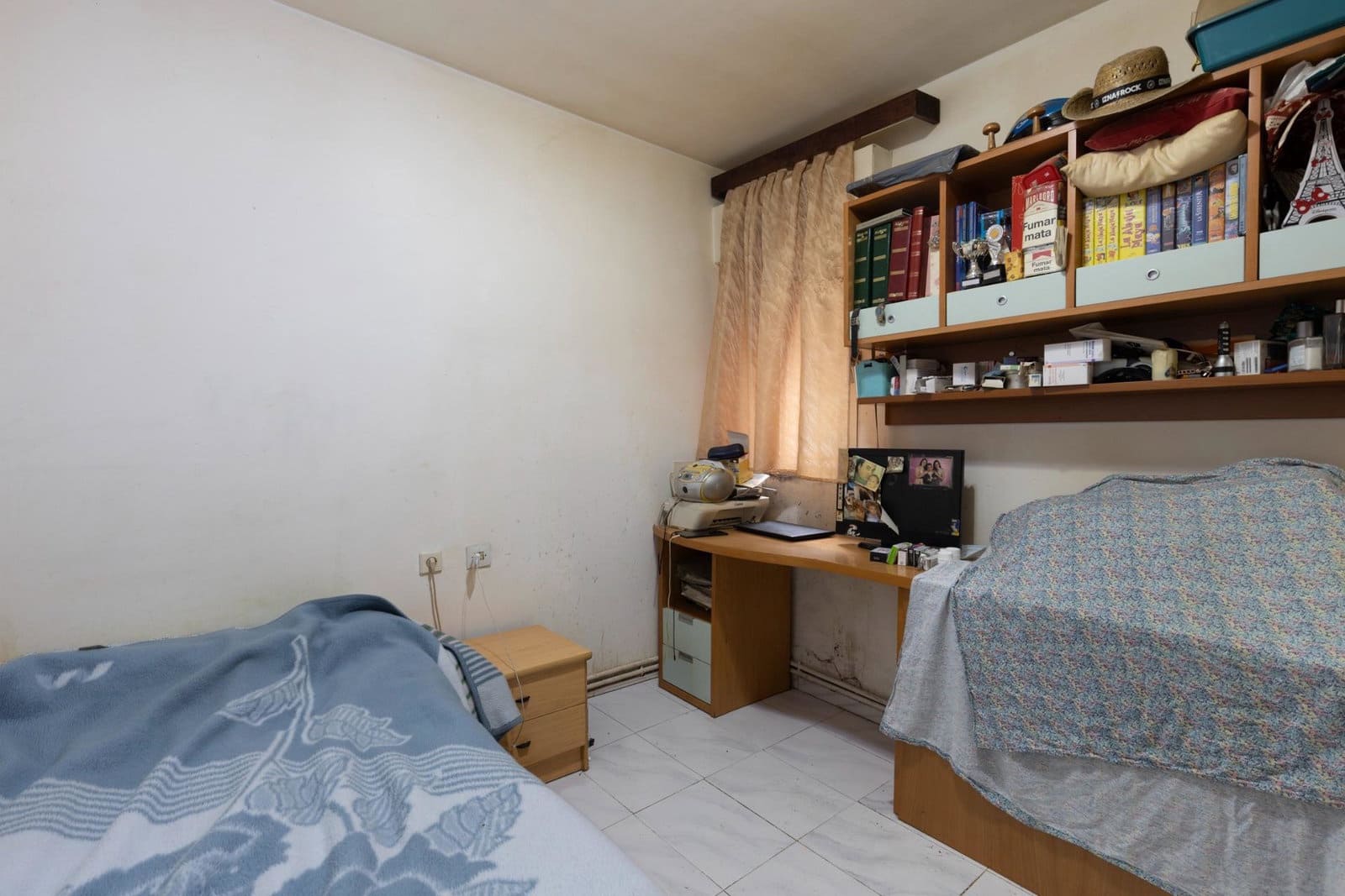 4 soverom Villa til salgs i Iznalloz med garasje - € 90 000 (Ref: 9942032)