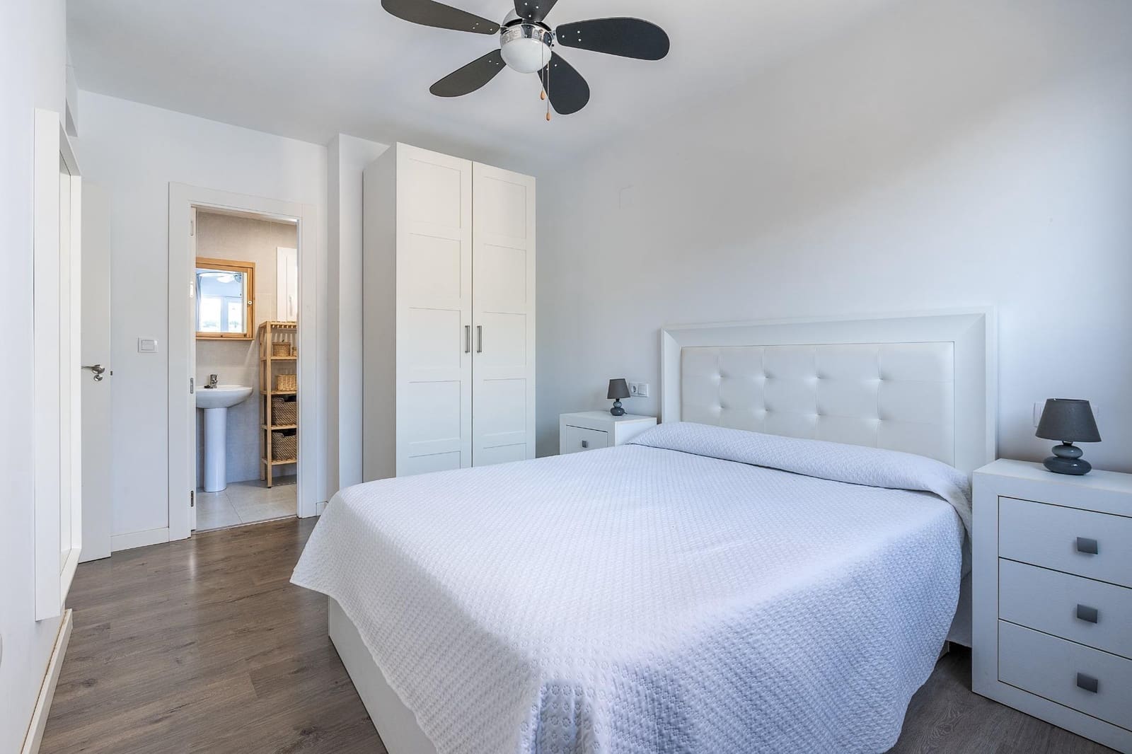 3 sypialnia Apartament na sprzedaż w Almunecar z basenem garażem - 330 000 € (Ref: 9943406)