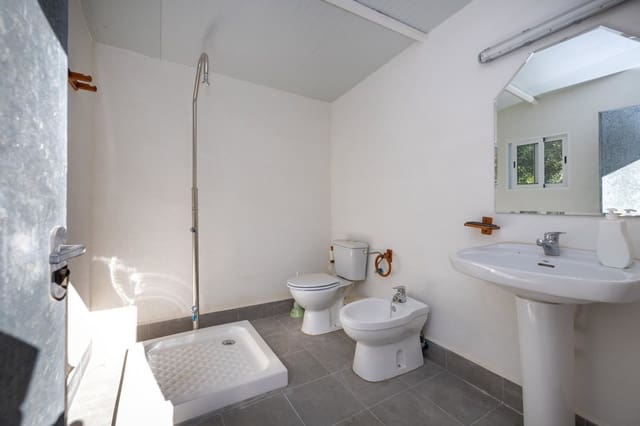 8 soveværelse Villa til salg i Atarfe med swimmingpool garage - € 695.000 (Ref: 9943667)
