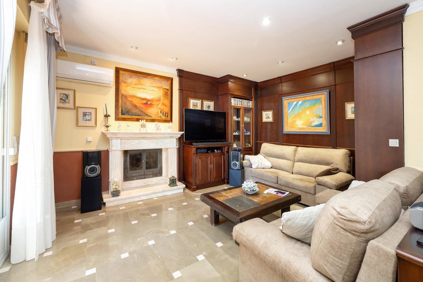 8 bedroom Villa for sale in Atarfe with pool garage - € 695,000 (Ref: 9943667)