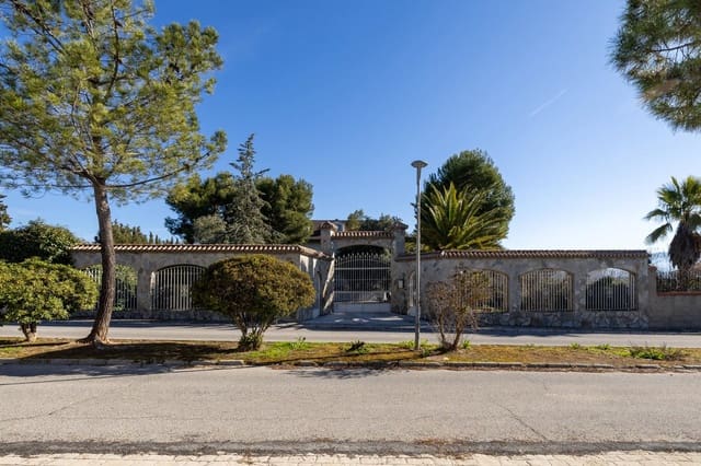 8 soveværelse Villa til salg i Atarfe med swimmingpool garage - € 695.000 (Ref: 9943667)